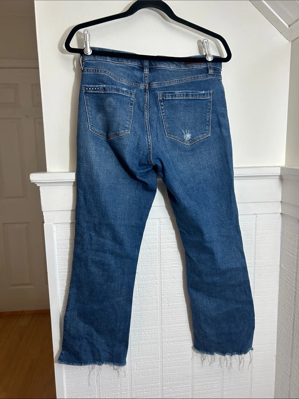 BLANK NYC Kick Flare Raw Hem Denim Jeans size 27